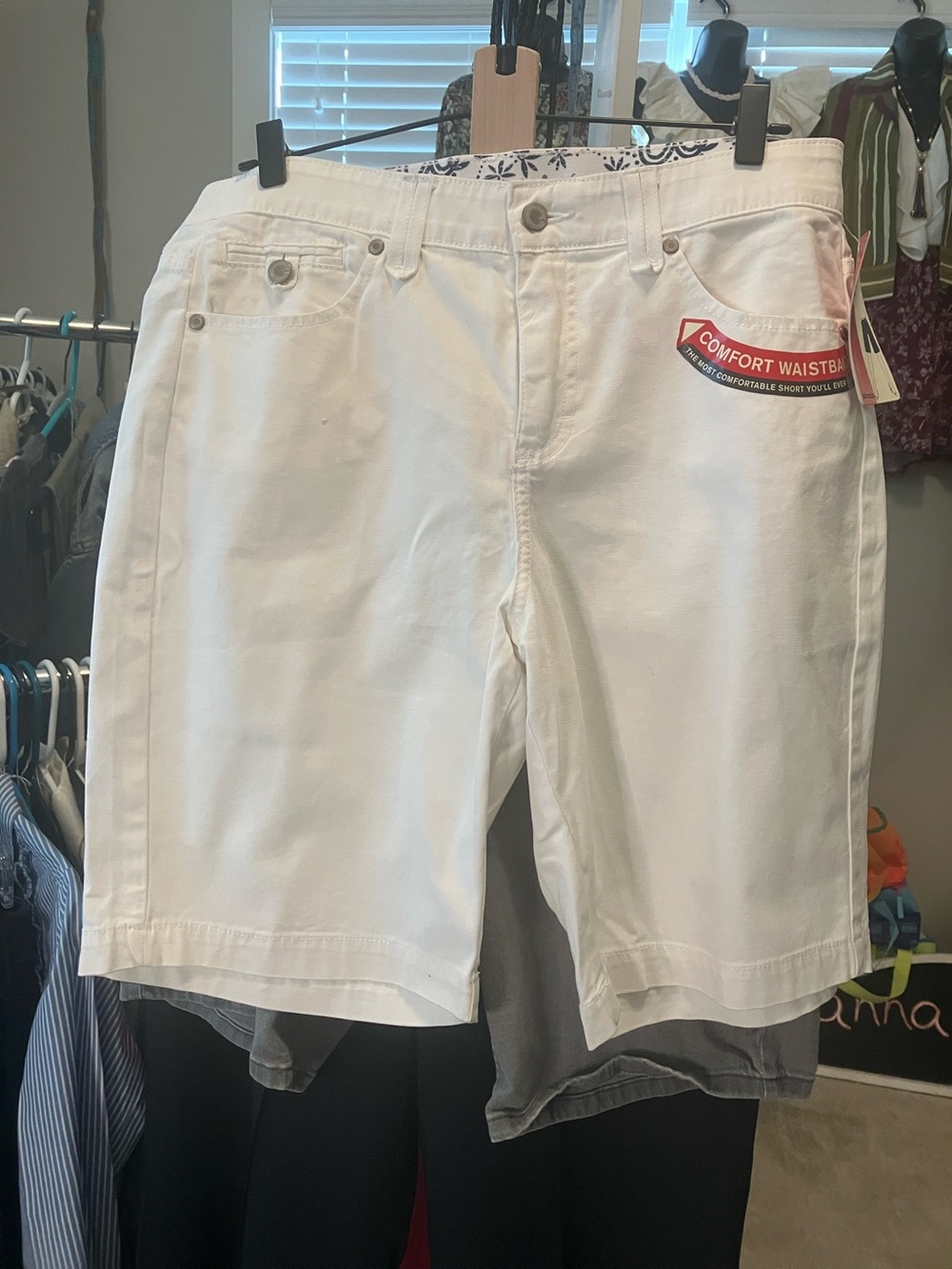 Lee Comfort Fit Bermuda Shorts - White with Pink Accent